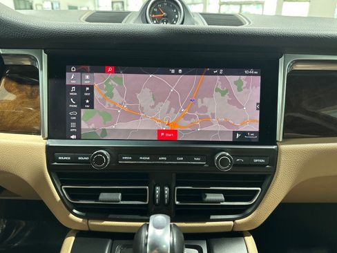 Used 2019 Porsche Macan AWD/4WD image 66