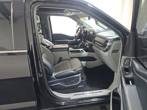 Used 2024 Ford F450 Limited w/ FX4 Off-Road Package AWD/4WD image 8