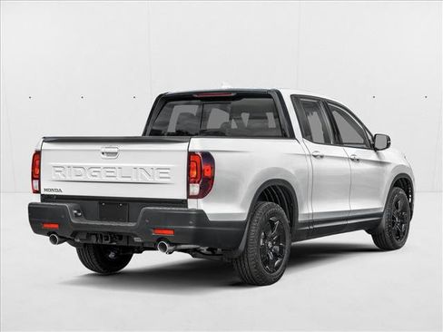New 2026 Honda Ridgeline Black Edition image 2