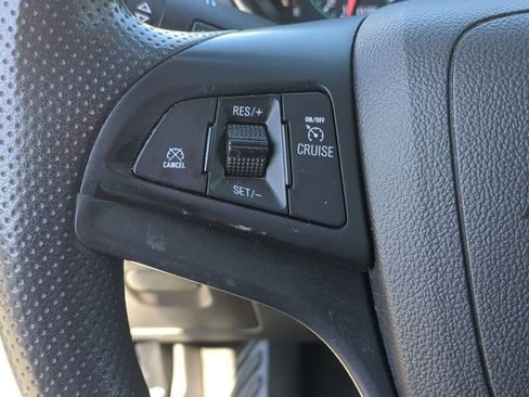 Used 2020 Chevrolet Trax LT image 25