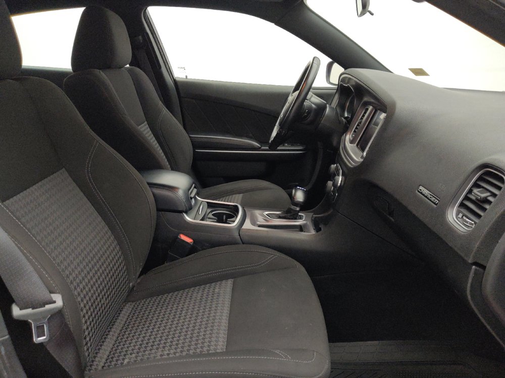 Used 2023 Dodge Charger SXT RWD image 21