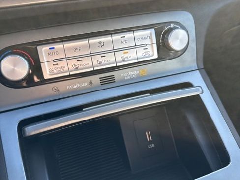 Used 2022 Hyundai Kona SEL image 19