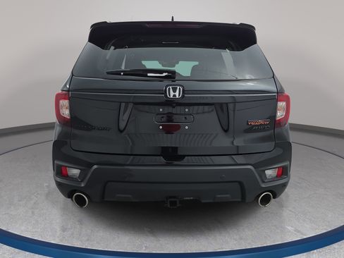 Certified 2025 Honda Passport TrailSport image 6