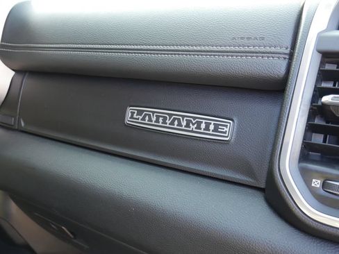 Used 2022 RAM 2500 Laramie AWD/4WD image 8