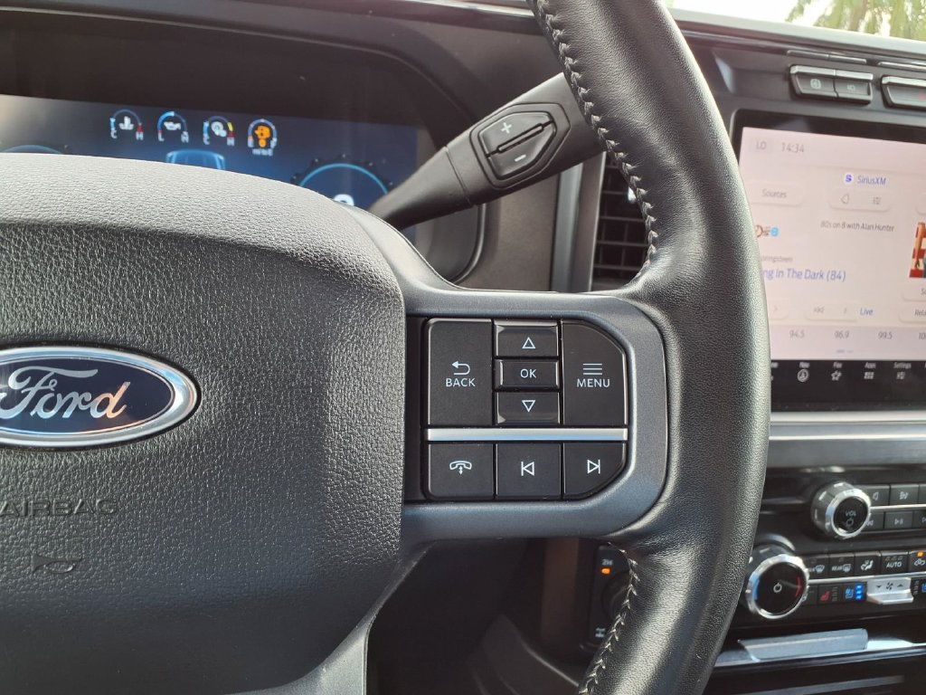 Used 2024 Ford F250 Lariat w/ Black Appearance Package AWD/4WD image 35