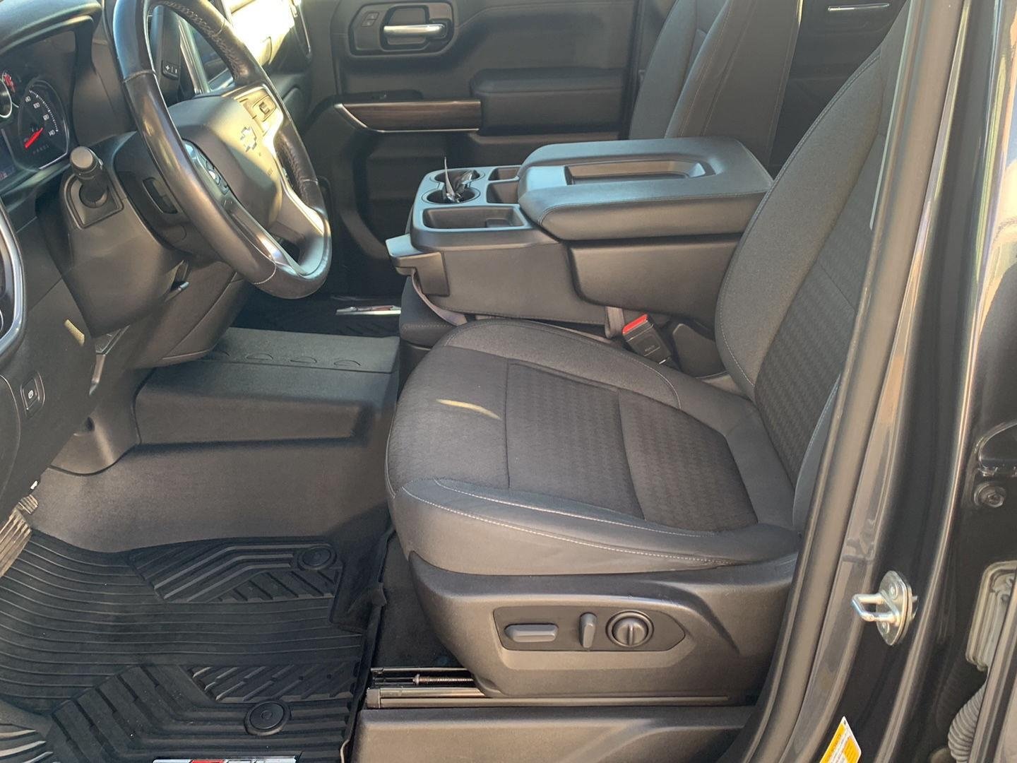 Used 2021 Chevrolet Silverado 1500 LT AWD/4WD image 19