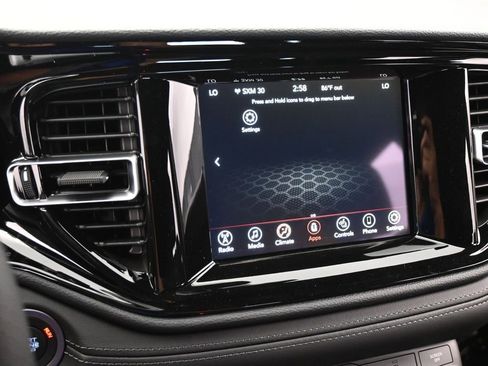 Used 2024 Dodge Durango SXT w/ 3rd Row Seating Group image 14