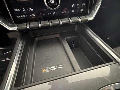 Certified 2025 GMC Acadia Elevation image 23