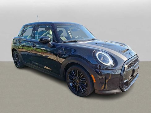 Used 2024 MINI Cooper S FWD image 3