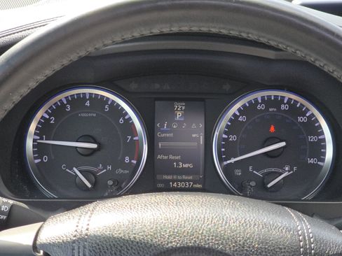 Used 2016 Toyota Highlander XLE image 32