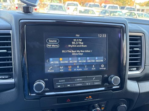 Used 2022 Nissan Frontier SV image 36