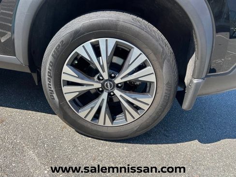 Used 2023 Nissan Rogue SV AWD/4WD image 28