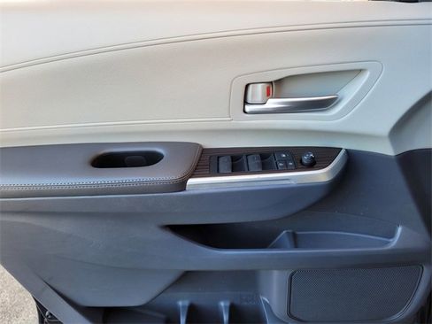 Certified 2023 Toyota Sienna XLE image 22