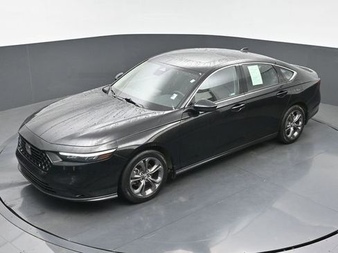 Used 2024 Honda Accord EX image 29