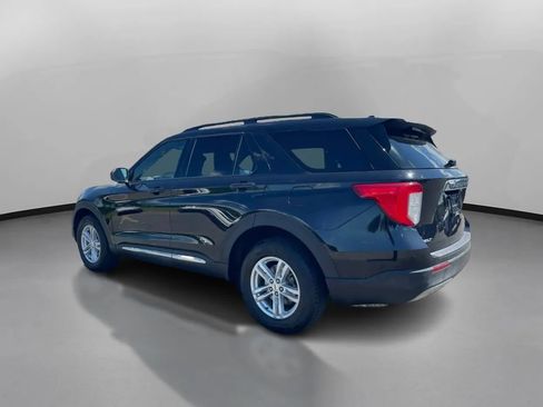 Used 2020 Ford Explorer XLT w/ Equipment Group 202A AWD/4WD image 13