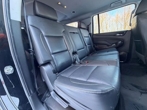 Used 2018 Chevrolet Suburban LT image 38
