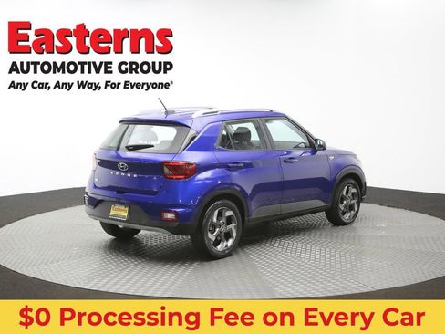 Used 2024 Hyundai Venue SEL FWD image 40