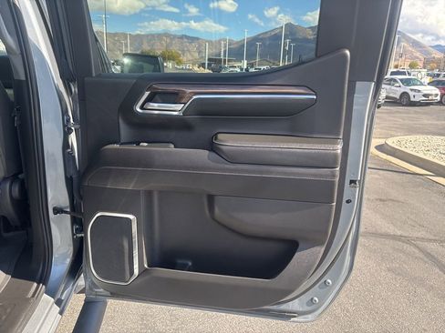 Used 2023 Chevrolet Silverado 1500 LT Trail Boss w/ LT Trail Boss Premium Package image 16