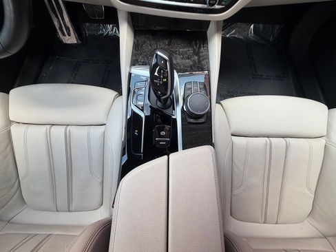 Used 2023 BMW 540i w/ M Sport Package RWD image 26