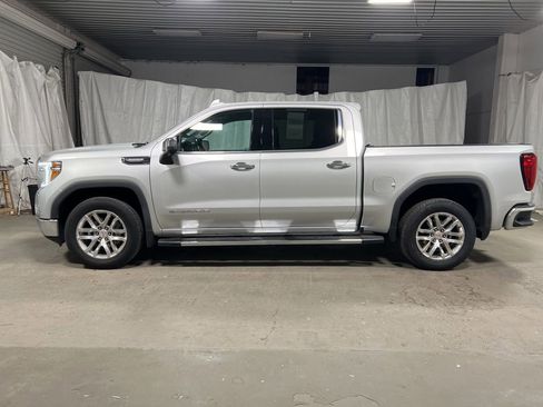 Used 2021 GMC Sierra 1500 SLT image 4