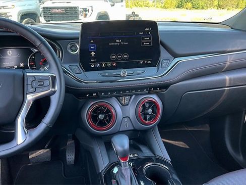 Used 2025 Chevrolet Blazer RS image 9