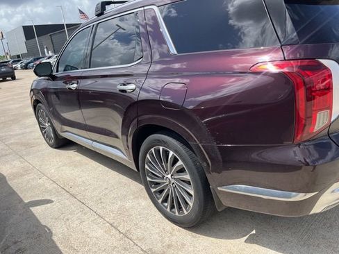 Used 2023 Hyundai Palisade Calligraphy image 12