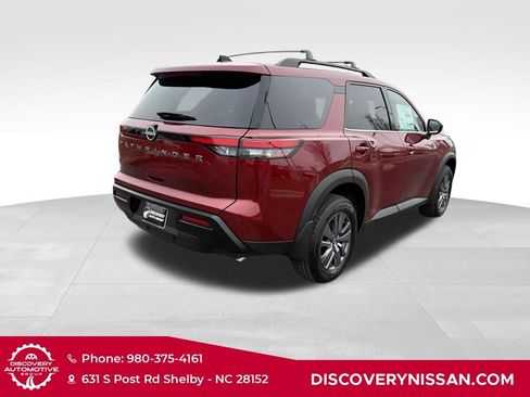 New 2026 Nissan Pathfinder SV image 7