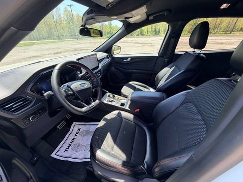 Used 2024 Ford Escape ST-Line w/ Equipment Group 301A FWD image 18