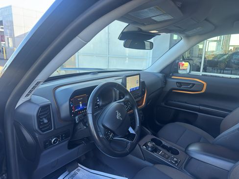 Used 2023 Ford Bronco Sport Badlands image 3