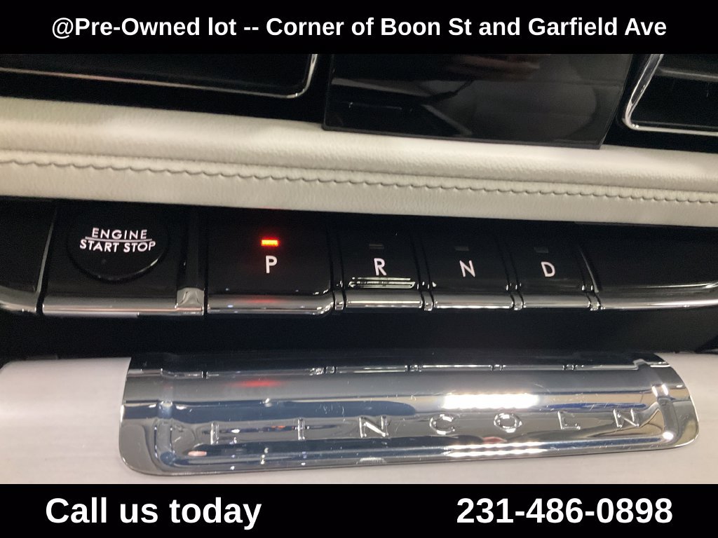 Used 2025 Lincoln Aviator Reserve w/ Equipment Group 201A AWD/4WD image 25