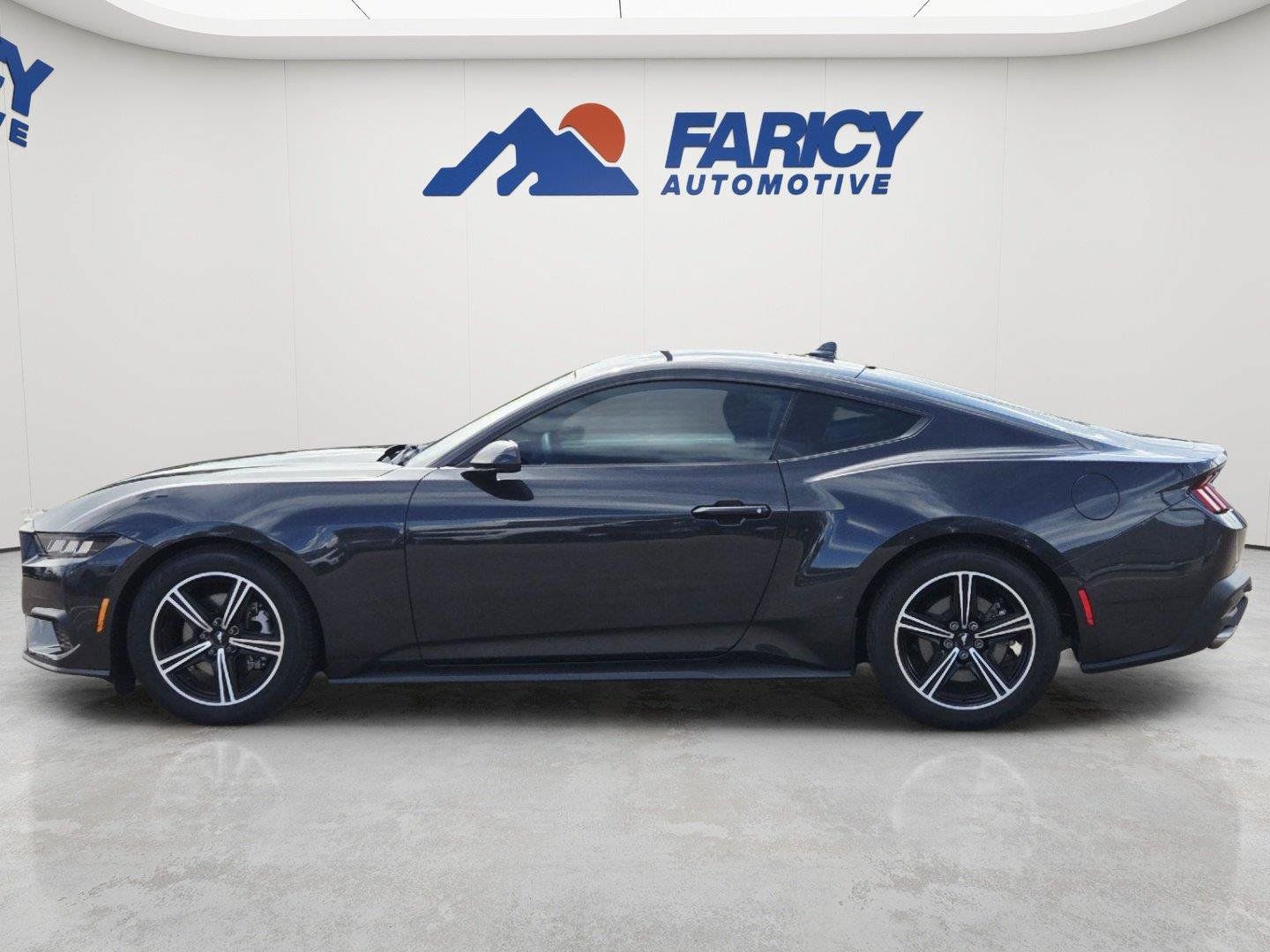 Certified 2024 Ford Mustang Coupe RWD image 8