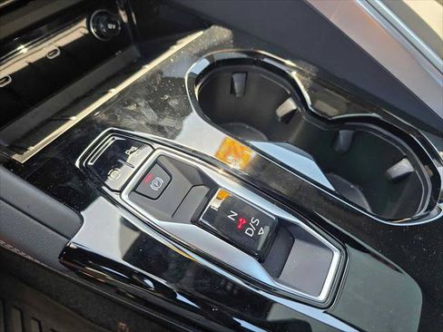 Used 2025 Audi Q5 Prestige AWD/4WD image 32