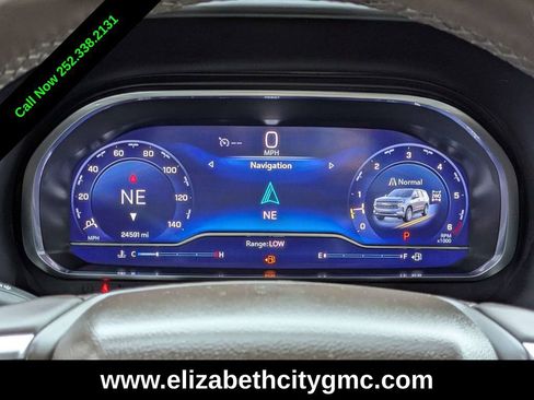 Used 2024 Chevrolet Tahoe Z71 w/ Luxury Package image 30