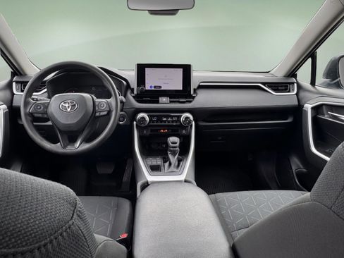 Used 2023 Toyota RAV4 XLE image 11