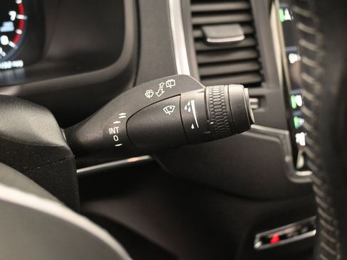 Used 2020 Volvo XC90 T5 Momentum image 19