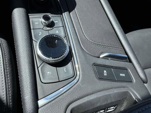 Certified 2023 Cadillac XT6 Premium Luxury image 16