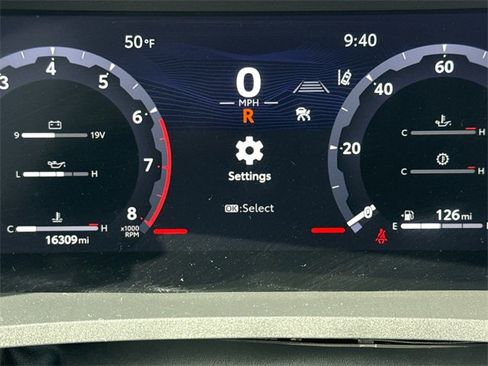 Used 2024 Toyota Tacoma TRD Sport w/ TRD Sport Upgrade Package image 30