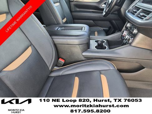 Used 2024 GMC Yukon AT4 w/ AT4 Premium Plus Package AWD/4WD image 19