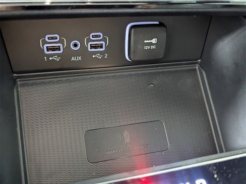 New 2025 Jeep Grand Cherokee Altitude image 21