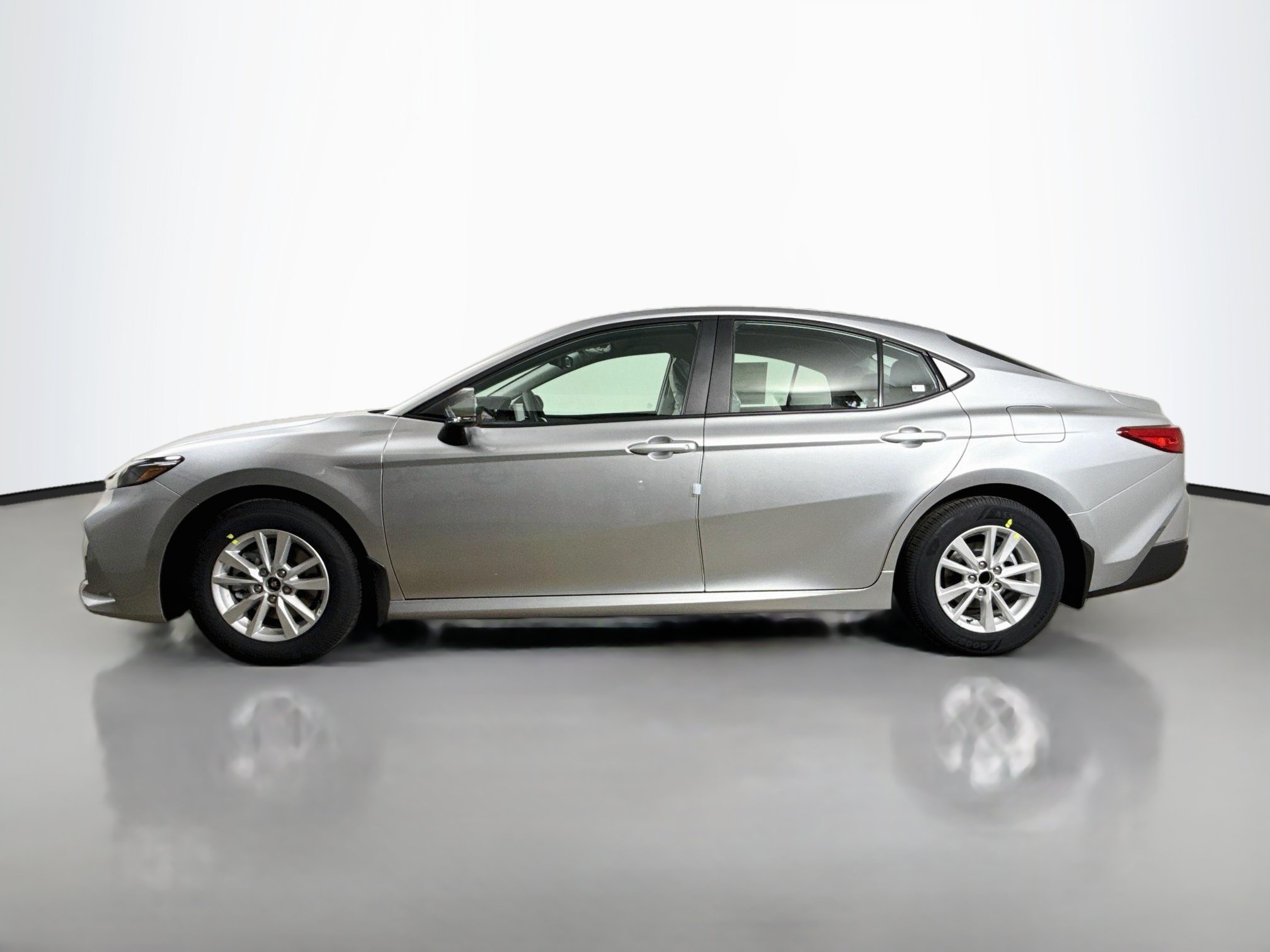 New 2027 Toyota Camry LE FWD image 4