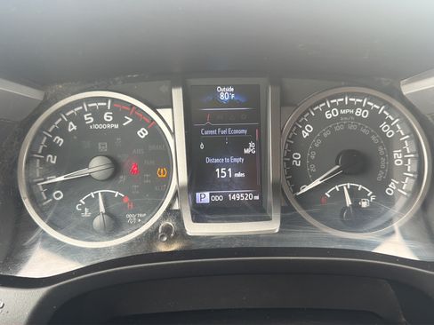 Used 2022 Toyota Tacoma SR5 RWD image 21