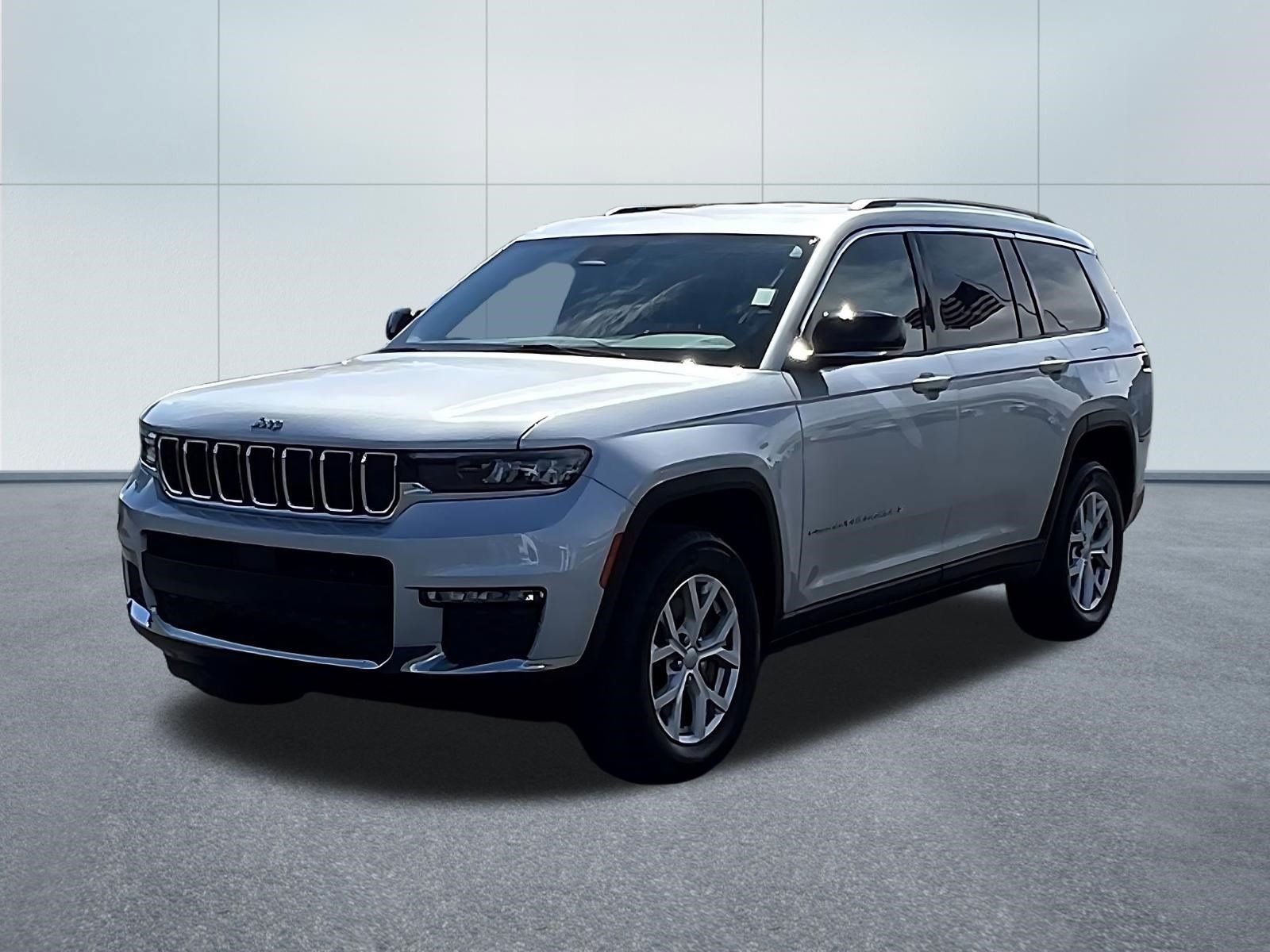 Used 2021 Jeep Grand Cherokee L Limited AWD/4WD image 3