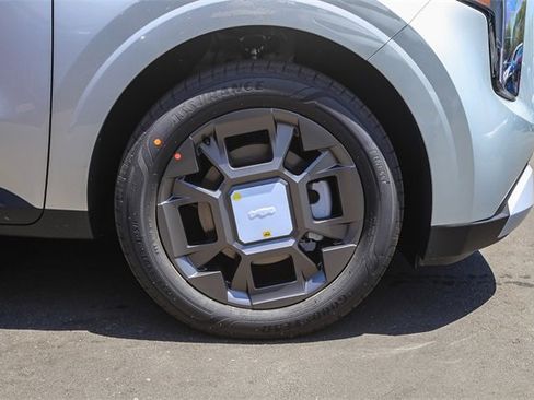 New 2026 Kia Carnival EX image 10