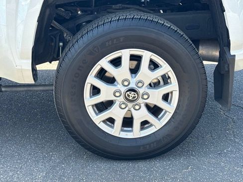 Used 2024 Toyota Tacoma SR5 RWD image 21