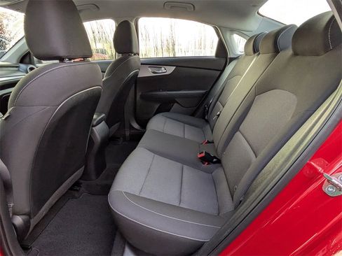 Used 2023 Kia Forte LXS image 13