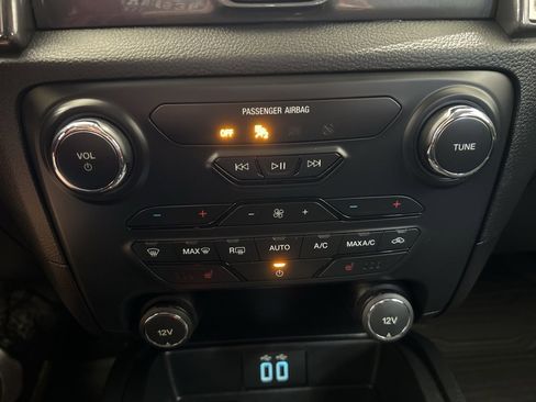 Used 2021 Ford Ranger Lariat w/ Trailer Tow Package image 38