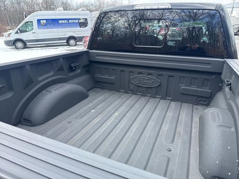 Used 2018 Ford F150 Raptor w/ Equipment Group 802A Luxury image 9