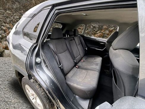 Used 2020 Toyota RAV4 XLE w/ All Weather Liner Package image 25