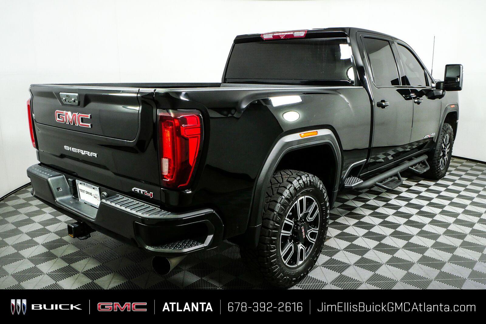 Used 2022 GMC Sierra 2500 AT4 w/ Gooseneck/5TH Wheel Package AWD/4WD image 3