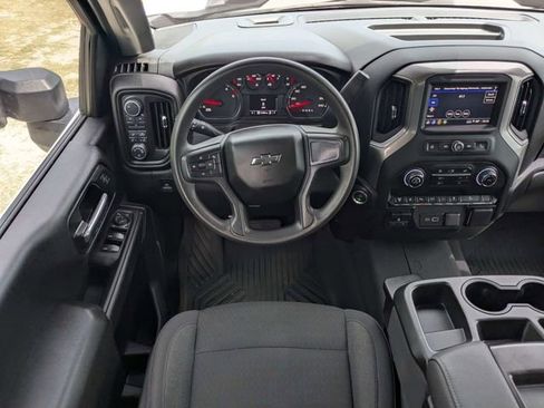 Used 2025 Chevrolet Silverado 2500 Custom w/ Custom Value Package AWD/4WD image 15